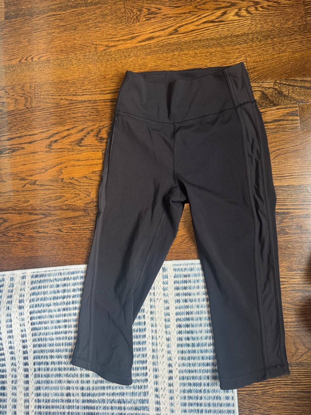 Vintage Lululemon Capri Leggings Size 4 🖤